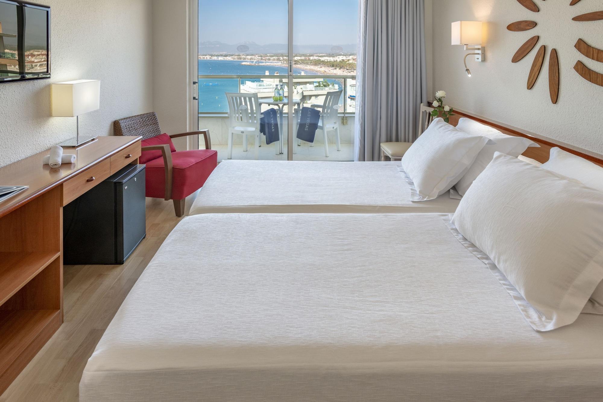 Hotel Las Vegas Салоу Екстериор снимка